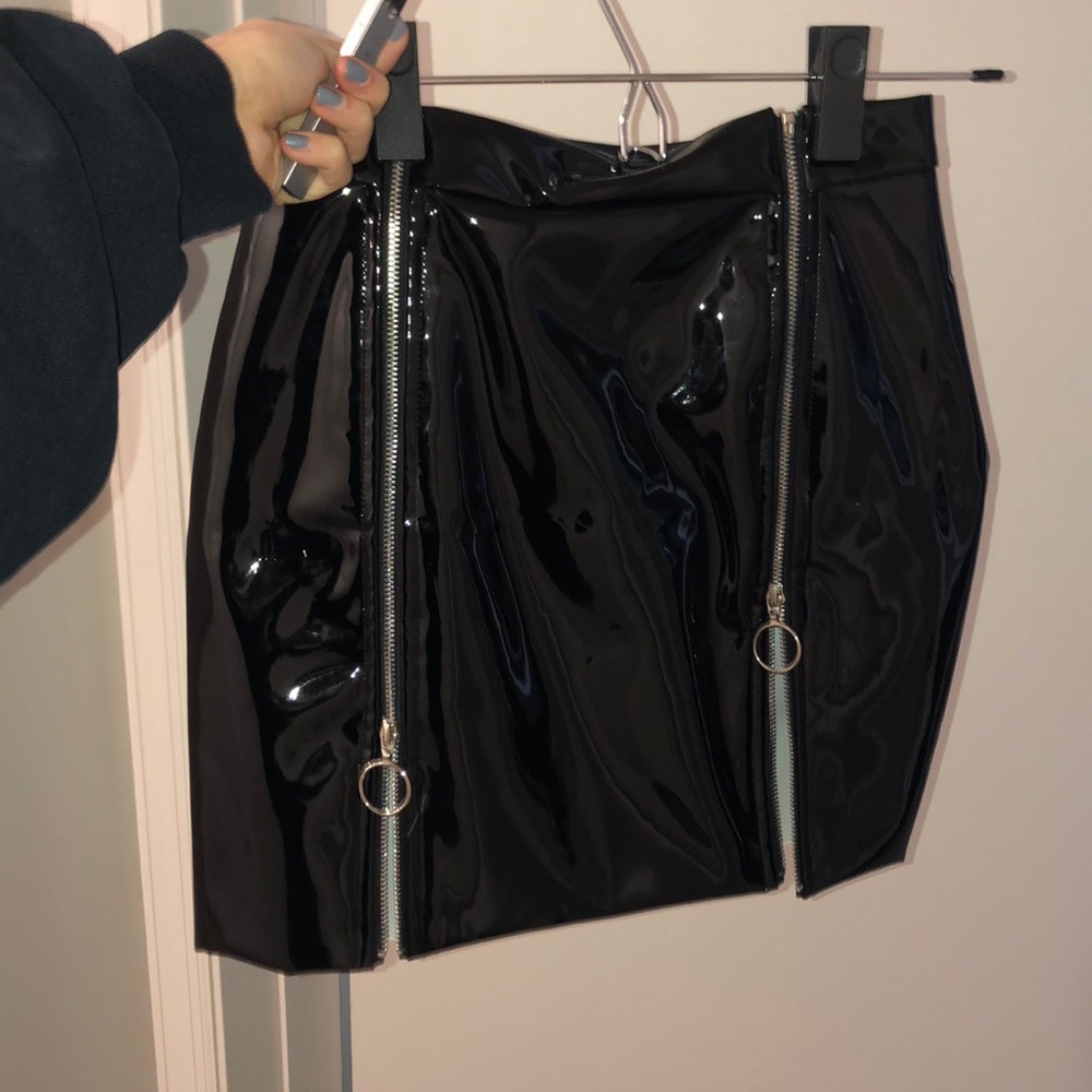 Zip up skirt